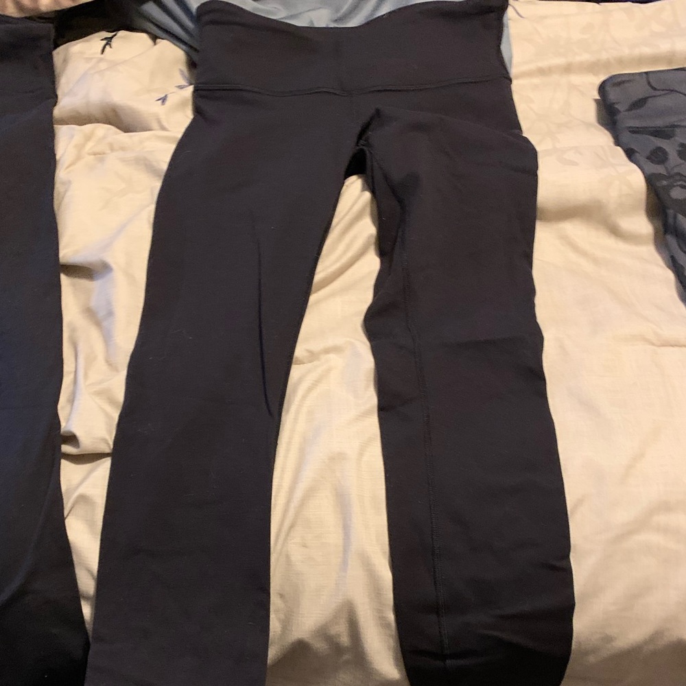 Size 4 lululemon leggings black full length 28”